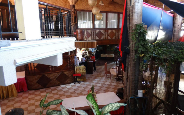 OYO 621 De Loro Inn