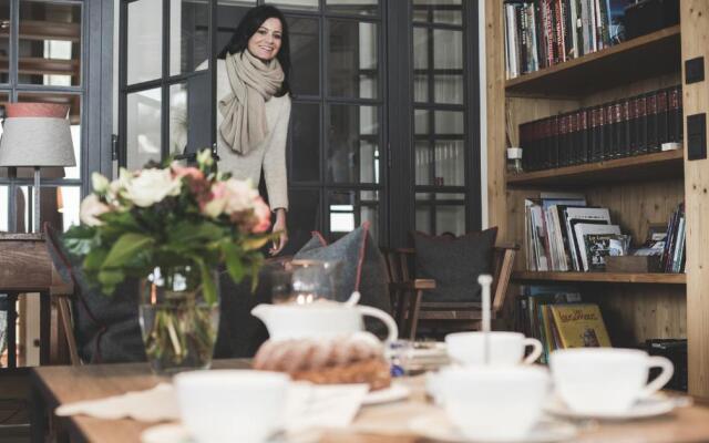 Lech Lodge - 3 Chalets und eine "Gute Fee"