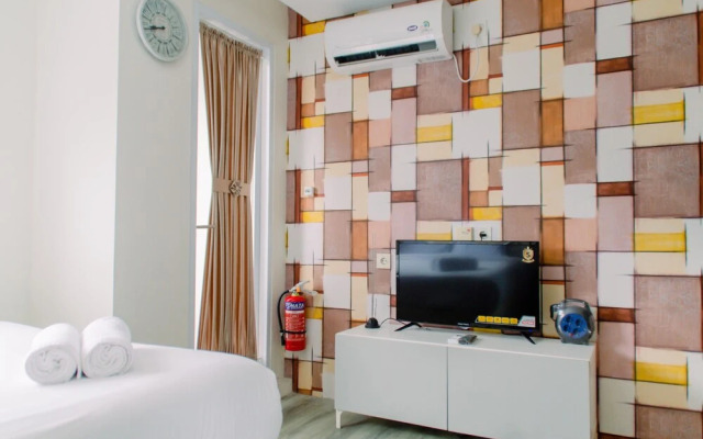 Comfortable and Cozy Studio at Bintaro Icon Apartment