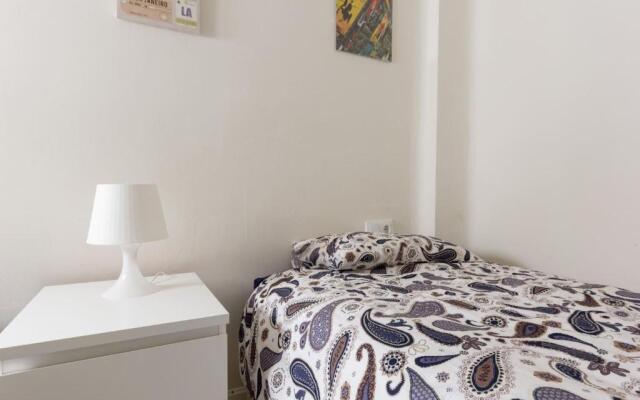 Nice Flat -200m Center-2 Baths- 3 Bedrooms 5pers