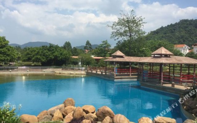 Caoxi Hot Spring Holiday Resort