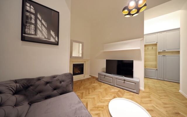 Zagreb IN Central Square Apartment