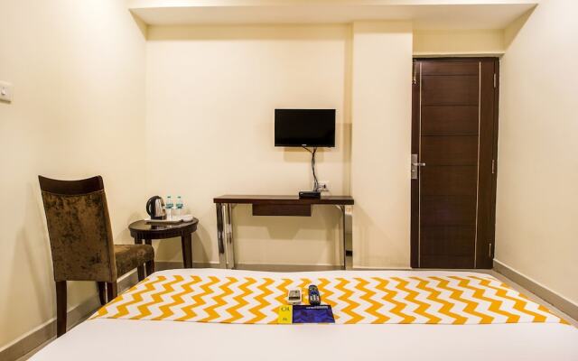 FabHotel Alreef Residency Vadaplani