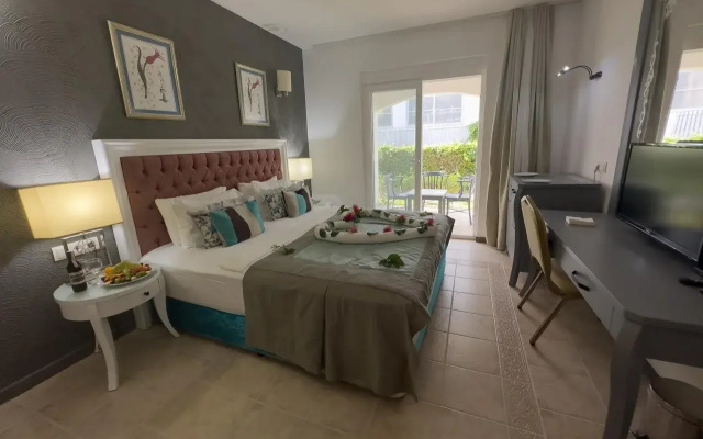 Tiana Beach Resort - All Inclusive