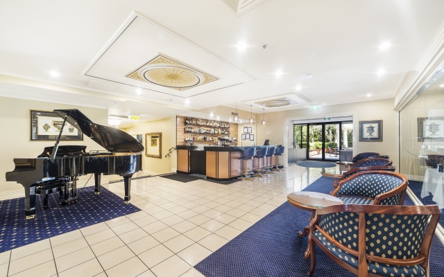 Canterbury International Hotel
