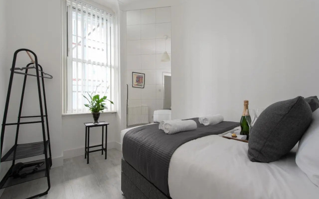 Tower Bridge(TB1) Exclusive Two bedroom apartment