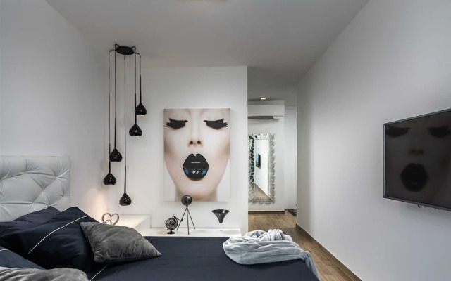 Villa Luxor With Heated Pool