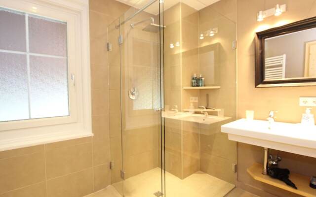 Stunning Villa in Kitzbuhel with Private Terrace
