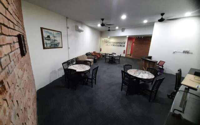 MN Ferringhi Inn by OYO Rooms