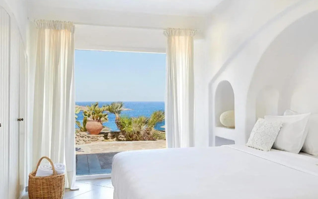Mykonos Lolita, A Grecotel Resort To Live