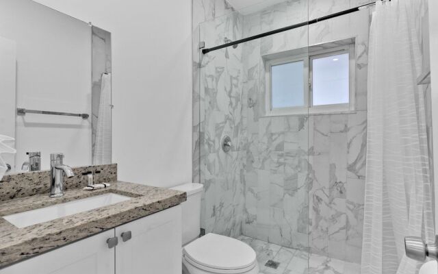 Upper DesignDistrict-Buenavista W-Parkng