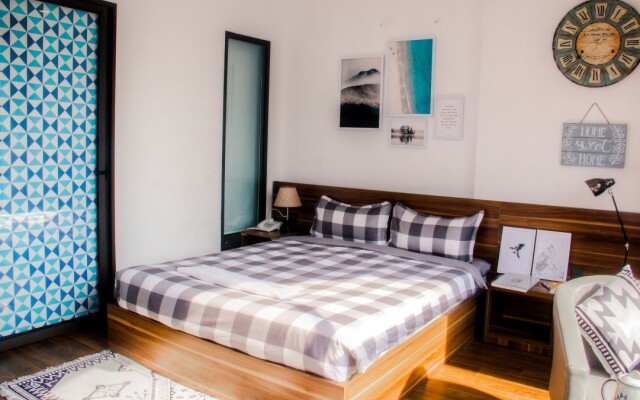 Airy Art Apartment My Khe Beach
