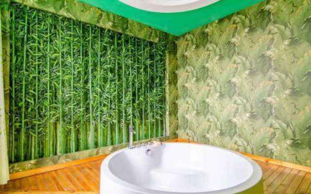 Chaoyang Business Hotel