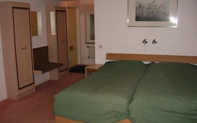 Ödeshögs Hotell & Vandrarhem HB