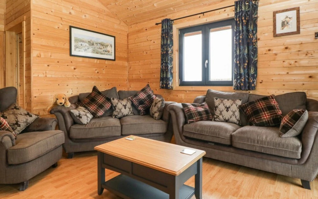 The Lodge at Crossroads Farm
