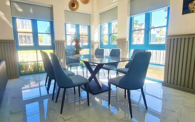 Deluxe 3 Br Bliss House - Novaworld PT