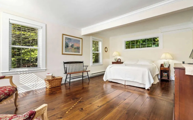 Nanas Hideaway 2 BDR Charmer!