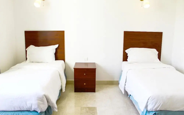 Stylish 2-bedroom Marina Escape