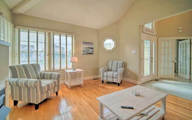 Spacious Brigantine Home ~ 1 Block to Beach!