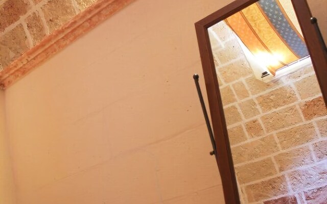 Exedra Holiday House