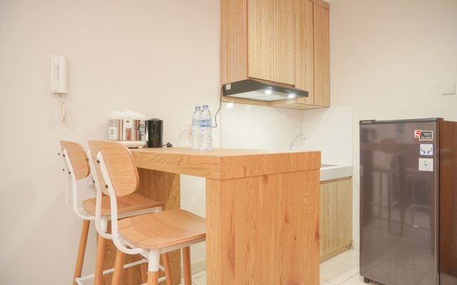 Homey And Minimalist 1Br Cinere Bellevue Suites Apartment