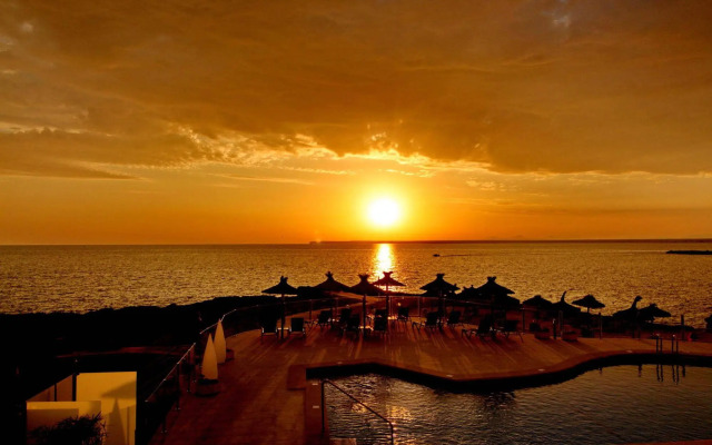 Universal Hotel Cabo Blanco - Adults Only