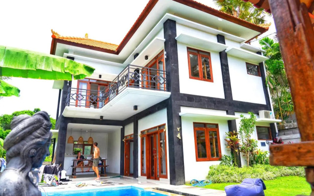 Ahoy Hostel