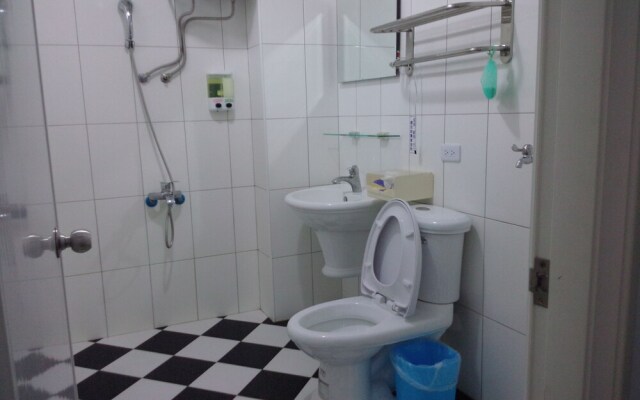 Caitlyn Hostel