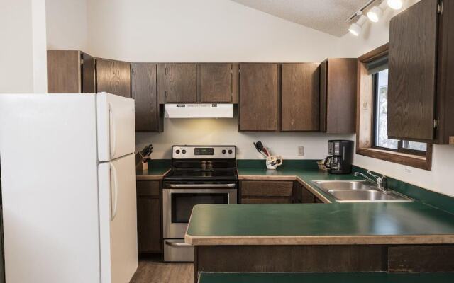 Kathy Lynn - 5 Br Home