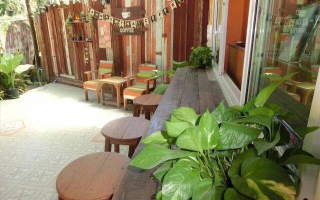 Baan Aowthai Homestay Ko Kood
