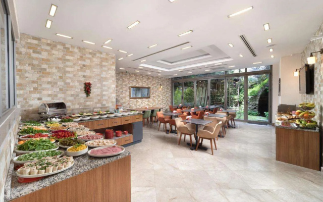 Recital Park Hotel