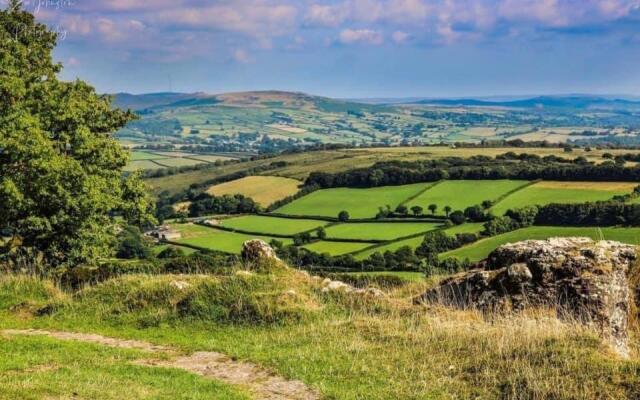 Brentor Self-catering