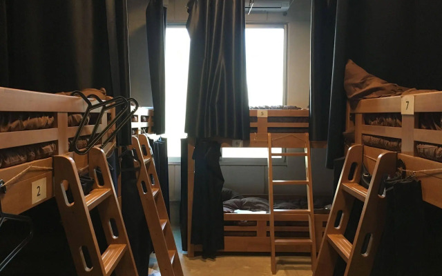 fan ABURATSU Sports Bar & Hostel