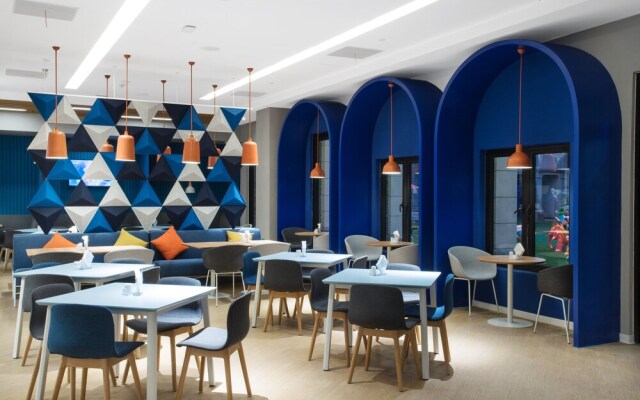 Holiday Inn Express Shanghai Tourism Zone
