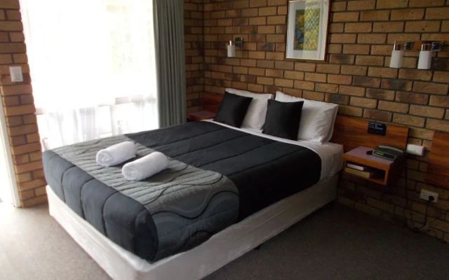 Park House Motor Inn