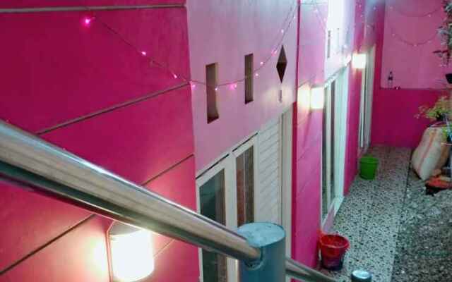 Pinky Guest House Kota Batu