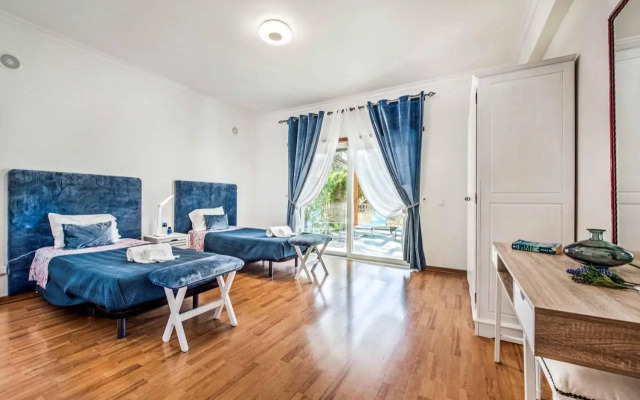 Villa Paris