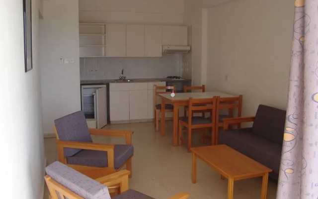 Pola Costa Beach Hotel Apartment