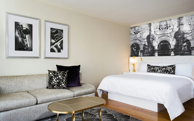 Avenue of the Arts Costa Mesa, a Tribute Portfolio Hotel