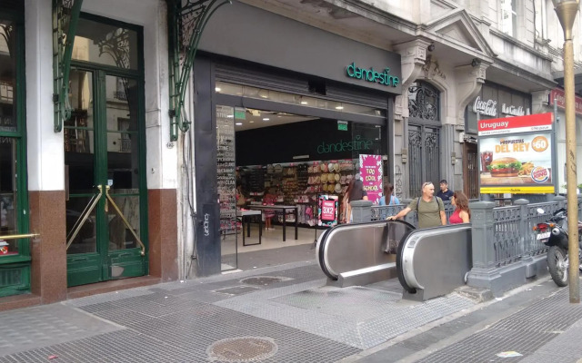 Corrientes y Uruguay