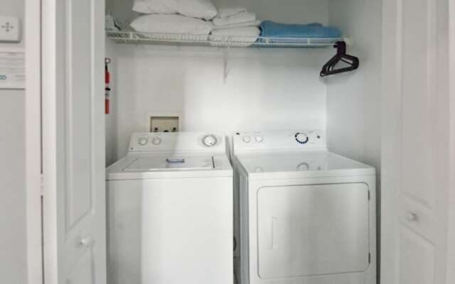 Runaway Beach Club 2202 - Three Bedroom Condo