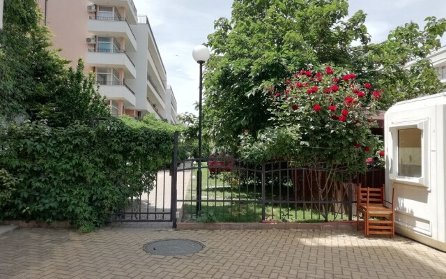 Apartment in Grand Kamelia