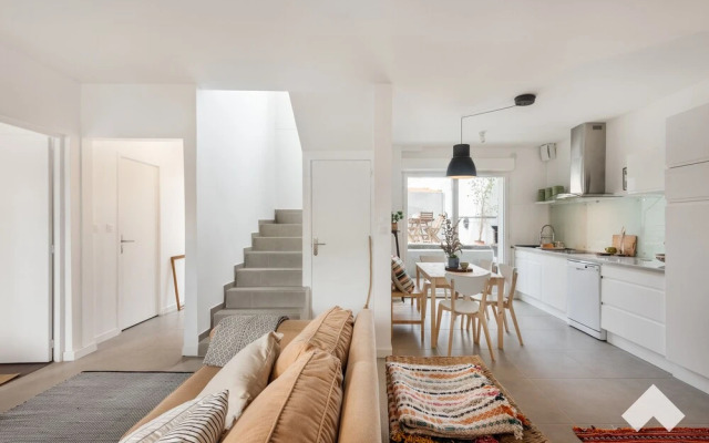 Aguda1 · Aguda's Family House 4BD Parking Barbecue