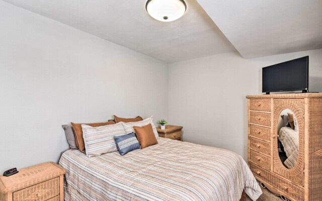 Cozy Galveston Apartment - Walk to Beach & Dining