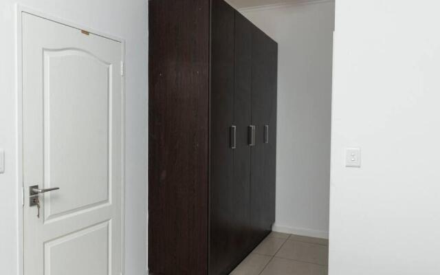 Alimama Spaces: the Manson's Greenstone