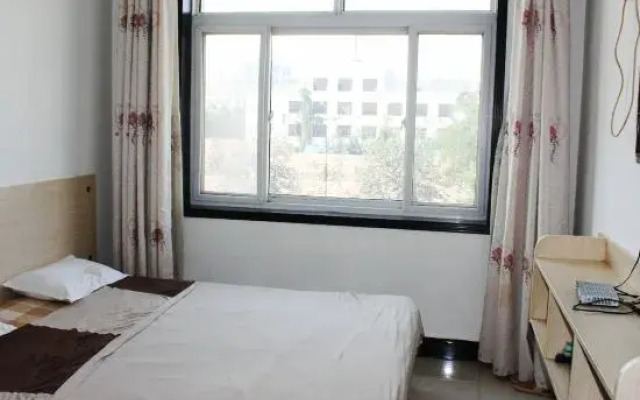 Bazhou Ruisheng Hotel
