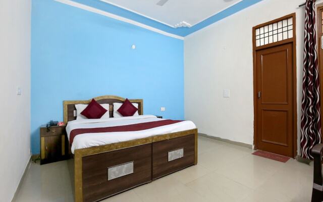 OYO 7671 Spark Inn
