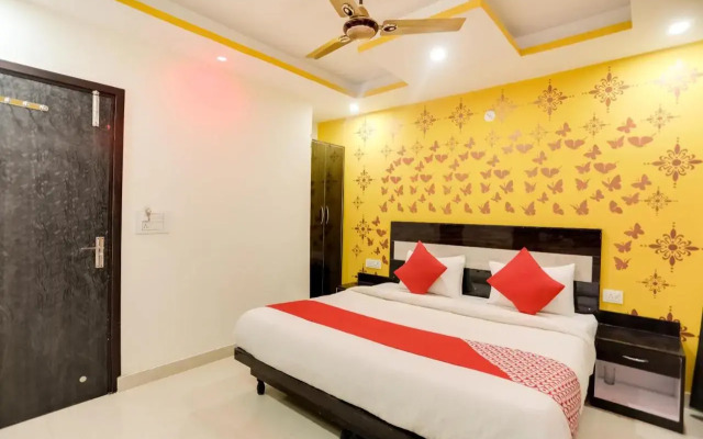 Oyo Flagship 65319 Bd Palace