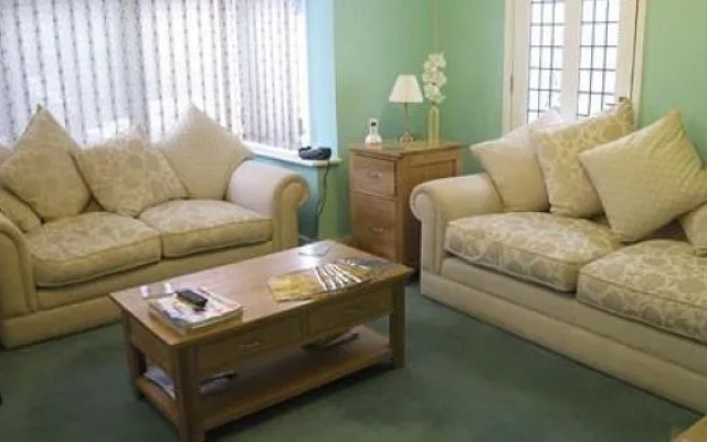 Silverwood Lodge Guest House