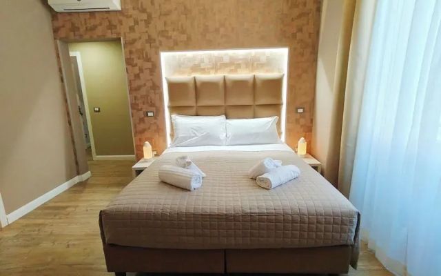 Nicole Suite
